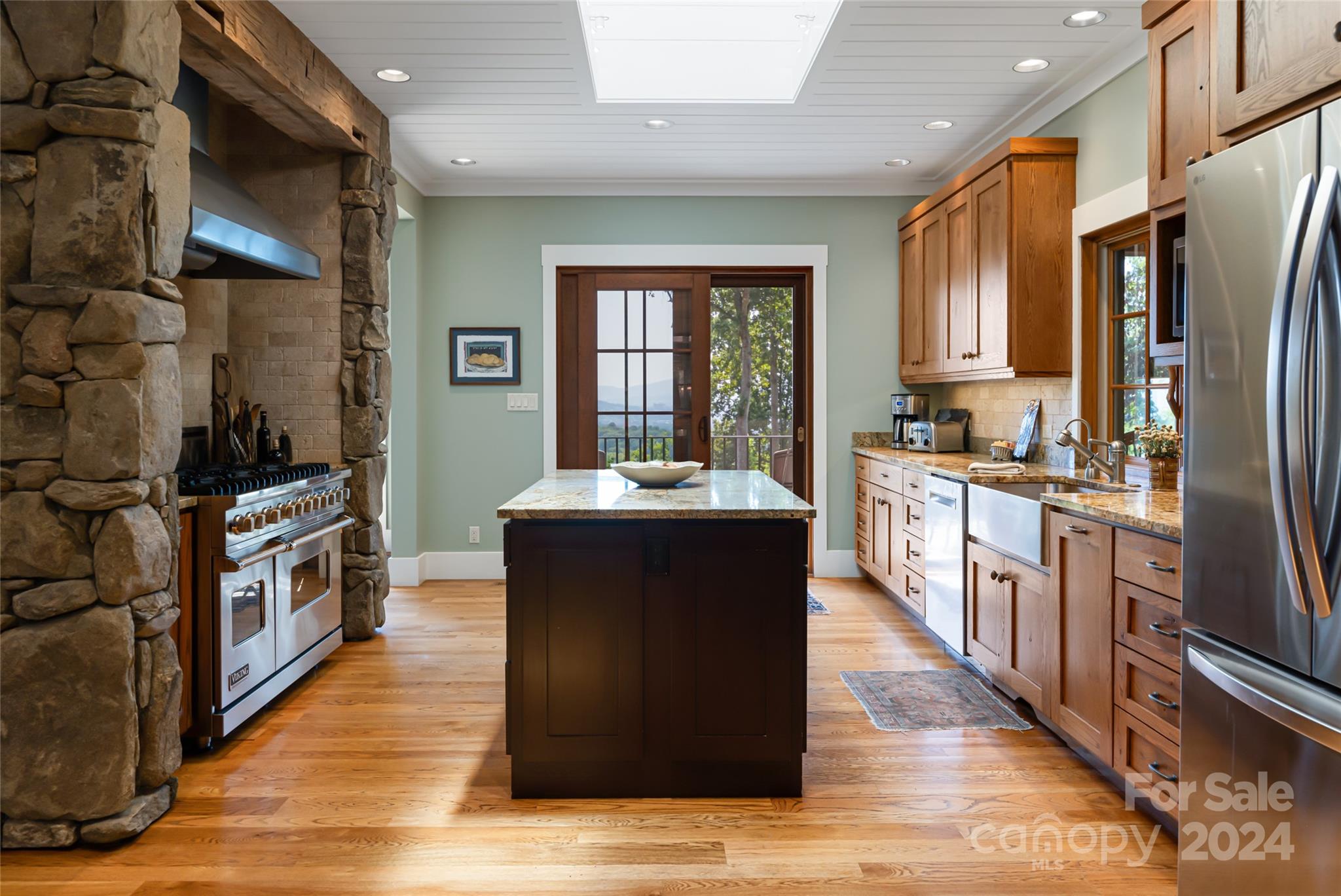 Crest Mountain - Residential