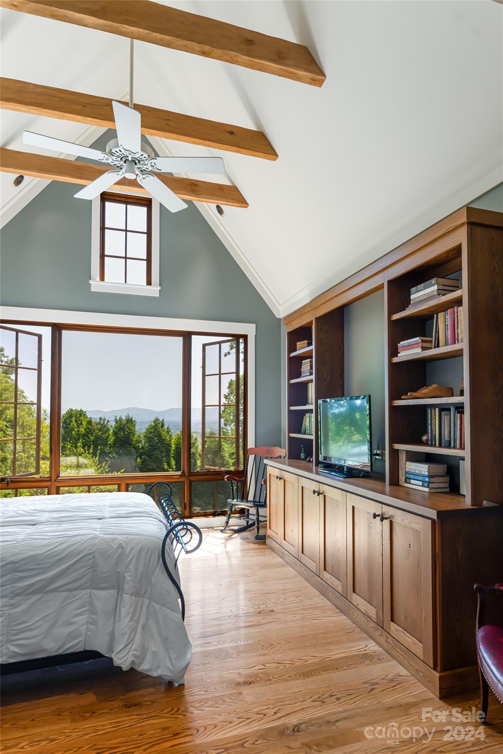 Crest Mountain - Residential