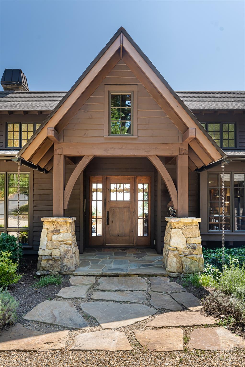 Crest Mountain - Residential