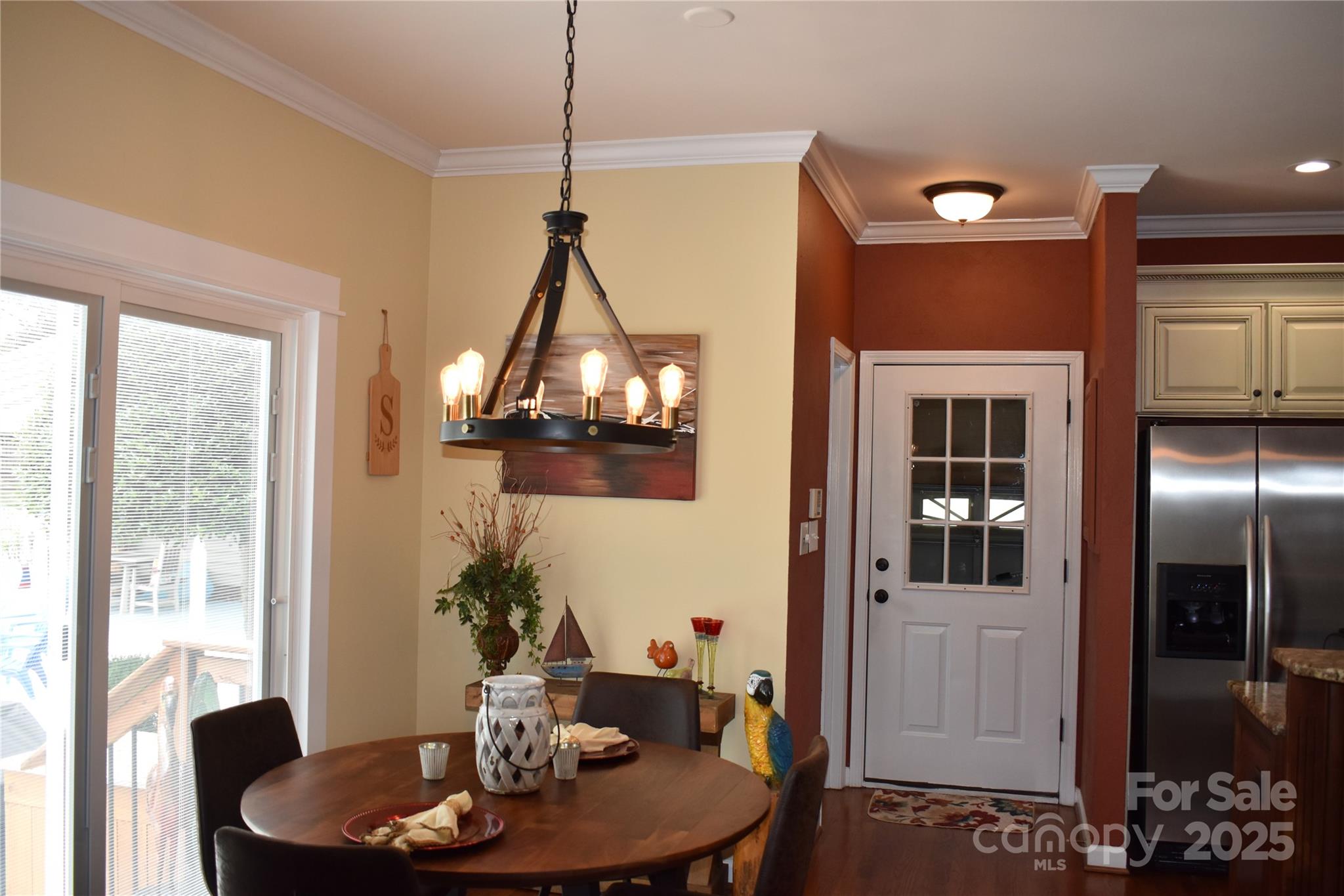 2256 Drawbridge Court