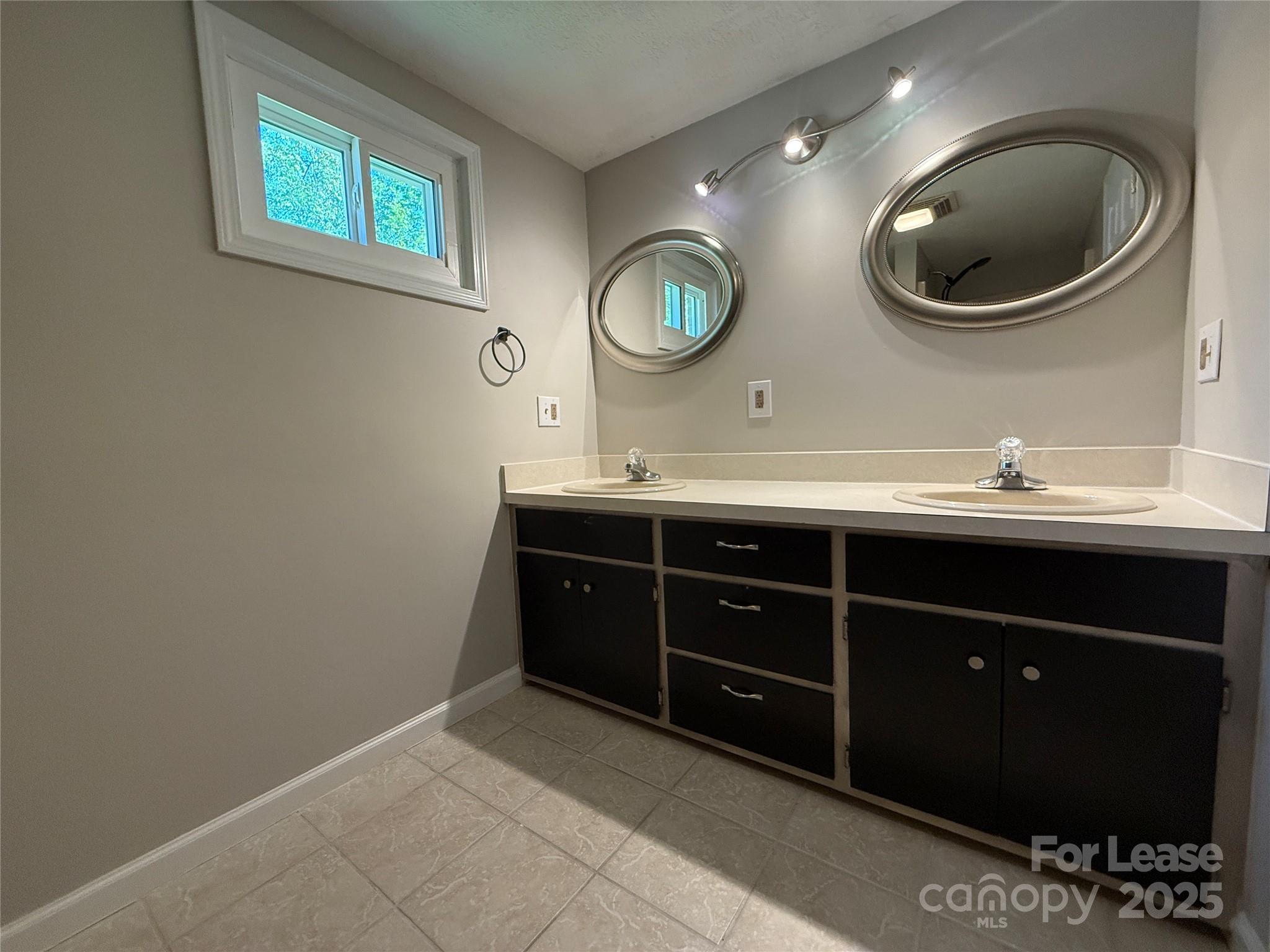 Wilmore - Residential Lease