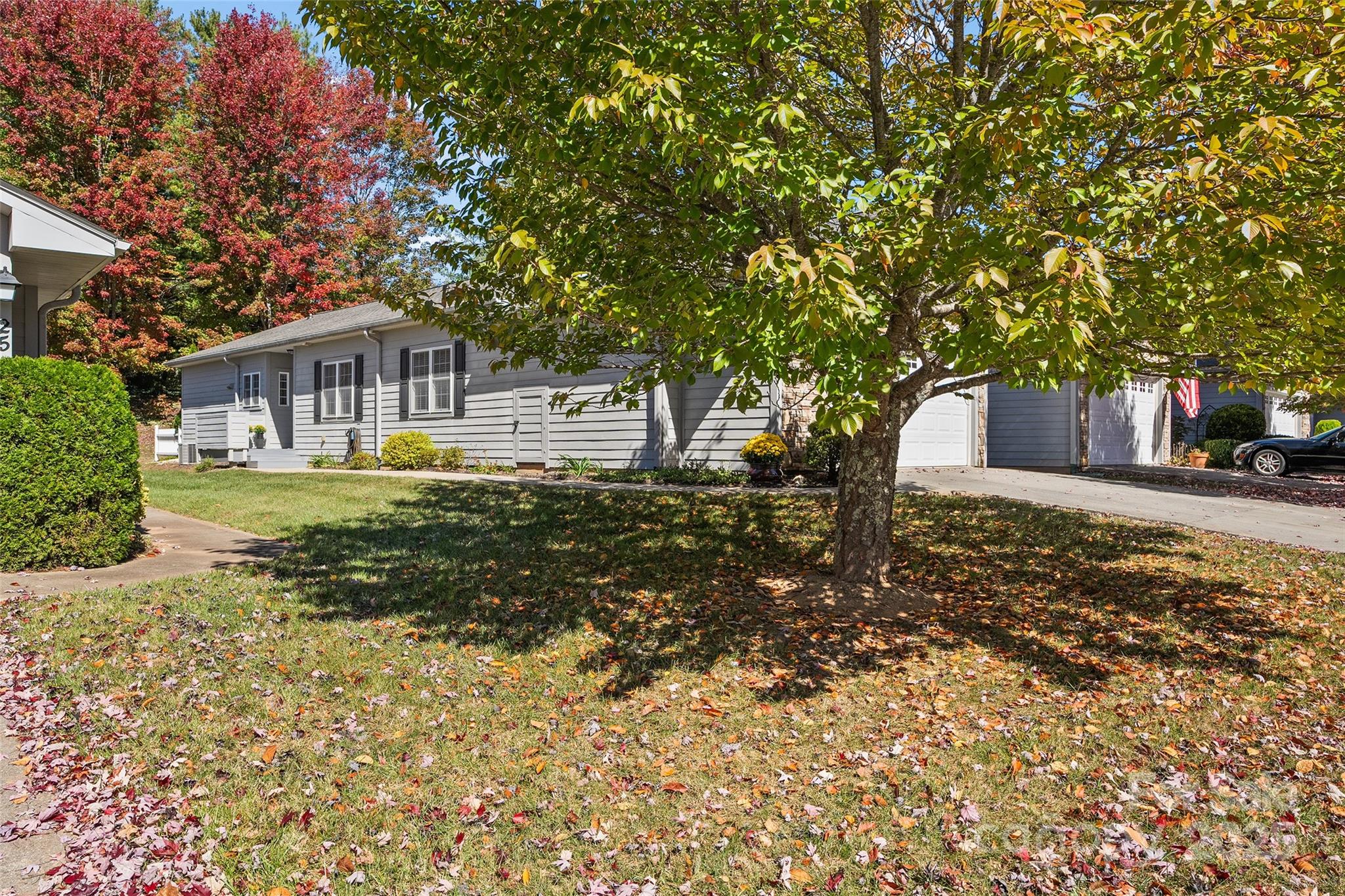 Royal Pines Village - Residential