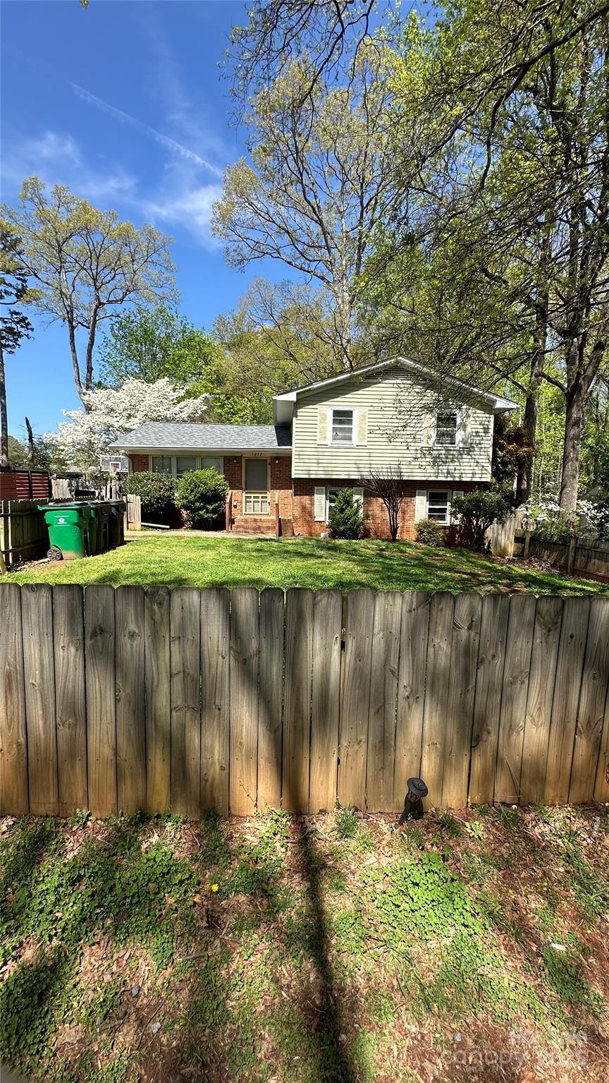 Virginia Manor - Residential