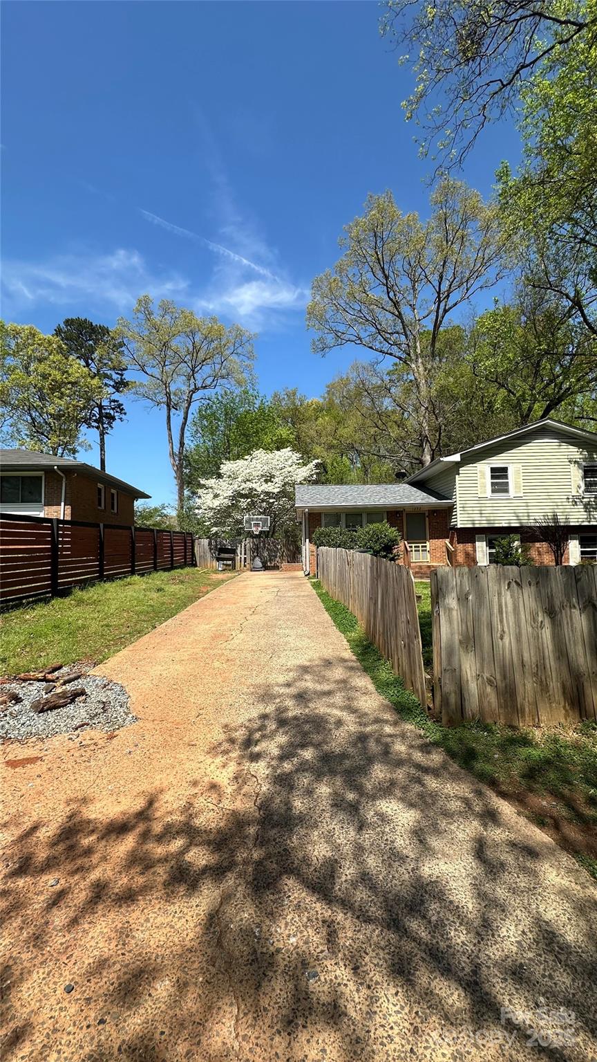 Virginia Manor - Residential