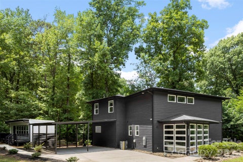 Photo of 7117 W Sugar Creek Road, Charlotte, NC 28269 (MLS # 4394775)