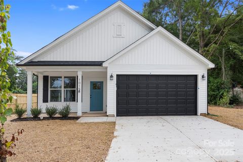 1015 Hoover Avenue Mount Holly NC 28120