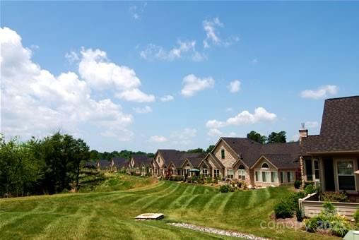 Hickory, North Carolina 28601, United States, 2 Bedrooms Bedrooms, ,2 BathroomsBathrooms,Residential,Active,132546