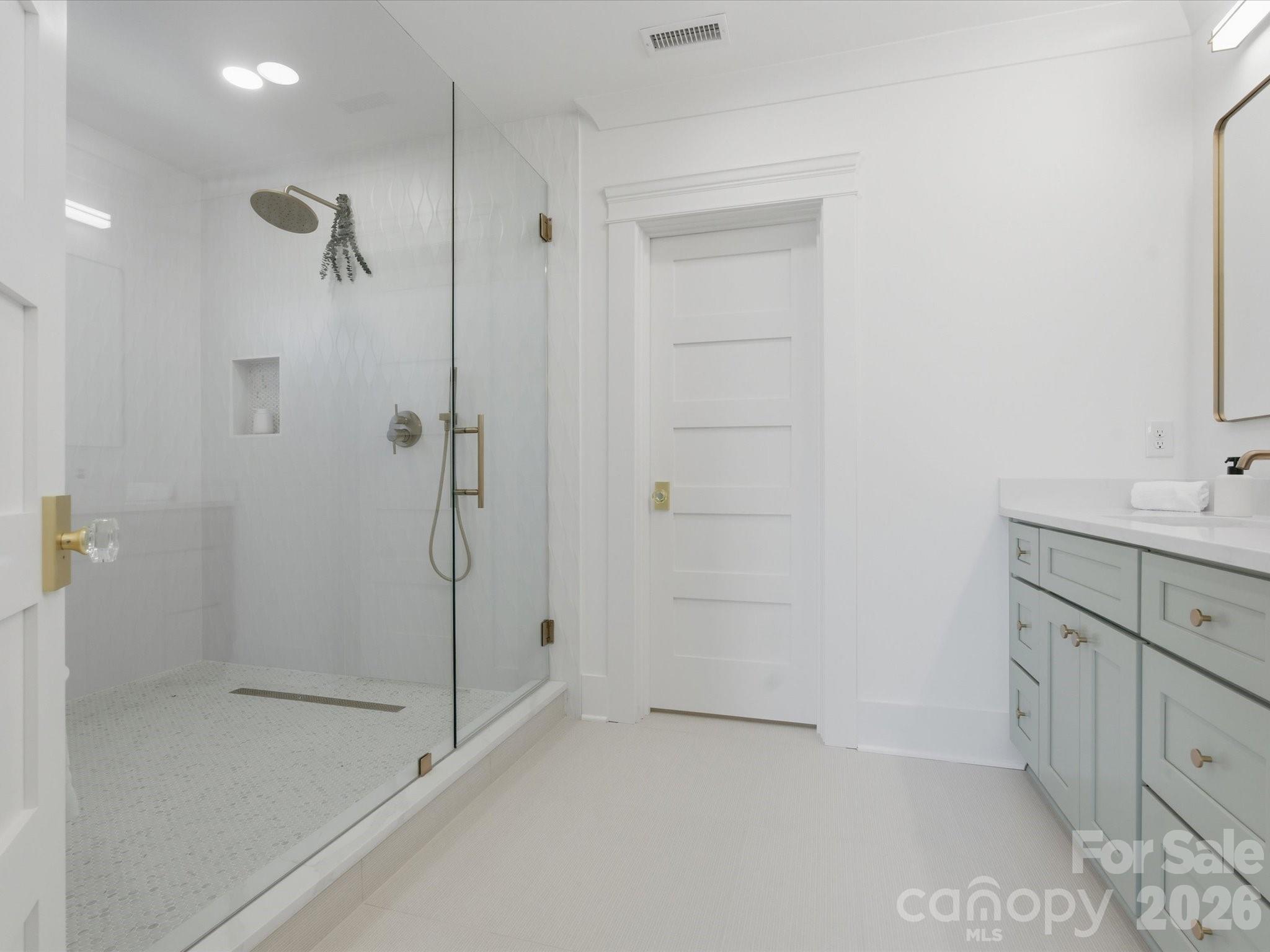 Southend at Tryon - Residential