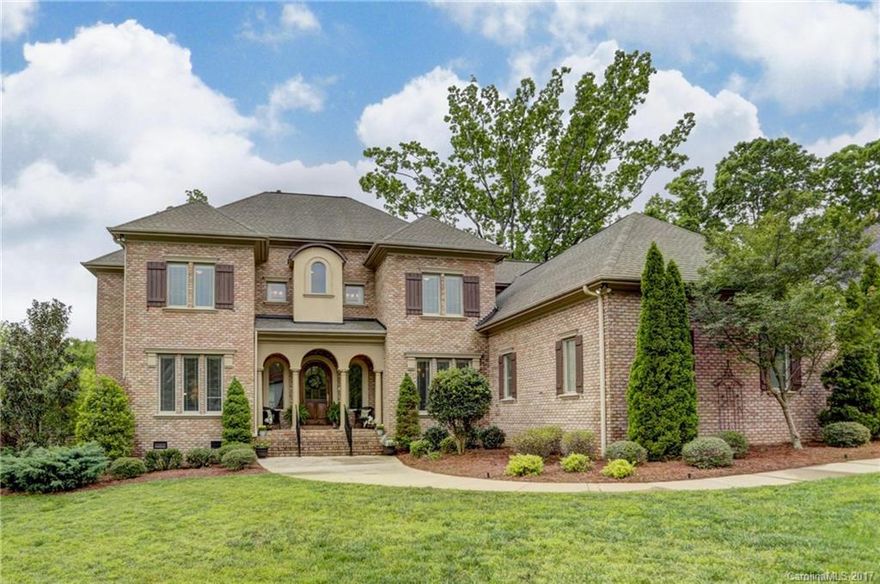 IMMACULATE FULL BRICK POOL HOME IN PROVIDENCE DOWNS SOUTH! 5BR'S,4.5BTHS W/ 3 CAR GRG IN MARVIN'S MOST DESIRABLE COMMUNITIES. HUGE OWNER'S SUITE DWN W/ SPA LIKE BTHRM,HUGE WALK-IN SHOWER & LARGE SOAKING TUB. GOURMET KITCHEN W/CUSTOM CABS, STNLSS APPS & LRG W/I PANTRY. OPEN GREAT ROOM W/ WET BAR. LRG OFFICE. SPACIOUS DINING ROOM. UPSTAIRS- MORE SPACIOUS BR'S, BONUS ROOM AND REC ROOM! WALK-IN ATTIC. ALL OF THIS ON A .60 FLAT LEVEL LOT LESS THAN $900K IN PDS! RESORT LIKE AMENITIES W/MARVIN SCHOOLS!