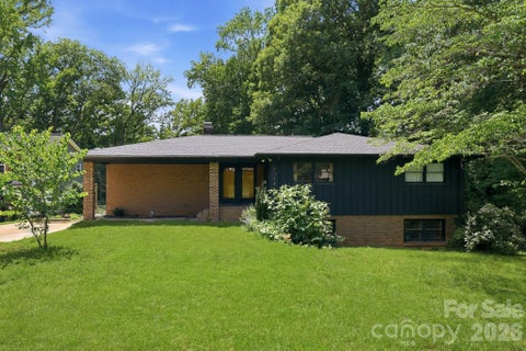 Photo of 3034 Eastburn Road, Charlotte, NC 28210 (MLS # 4388623)