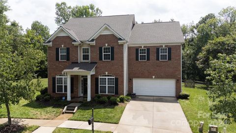 A home in Huntersville