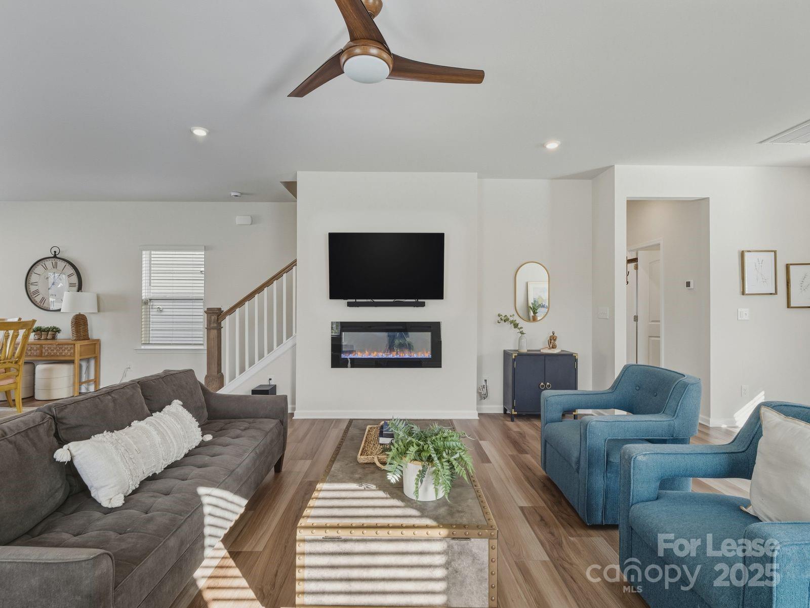 8122 Whitegrove Road