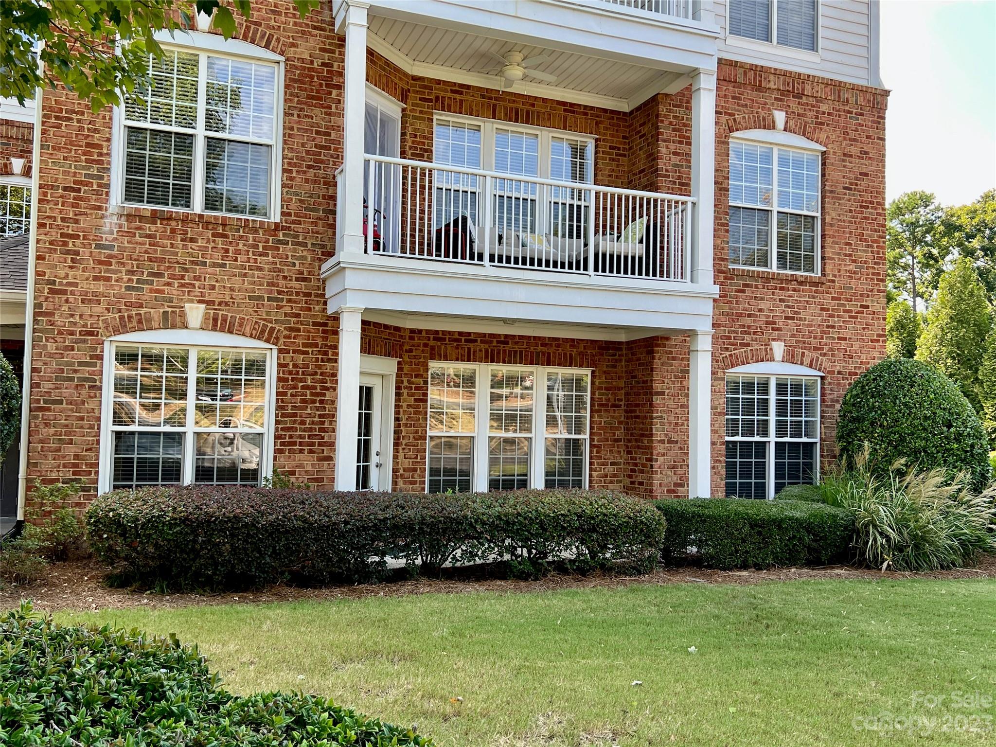 Belle Vista - Residential