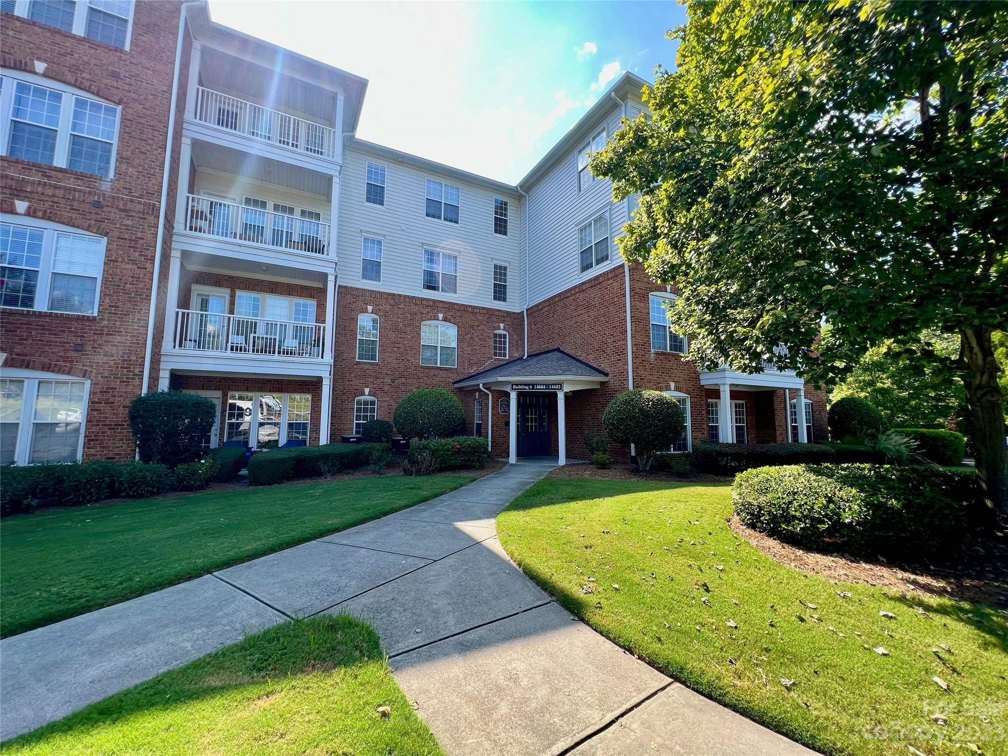 Belle Vista - Residential