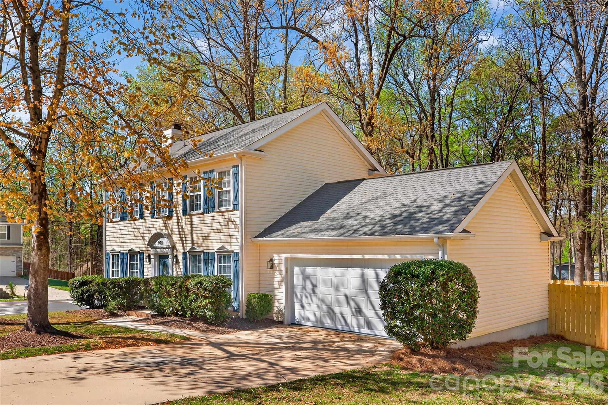 2801 Dellinger Drive