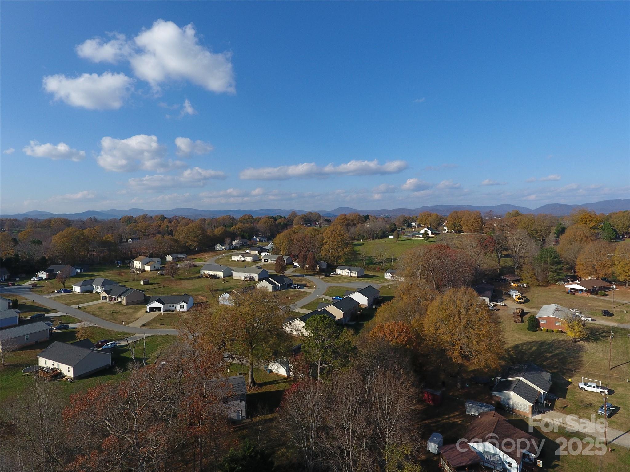 Meadowridge Creekside - Residential