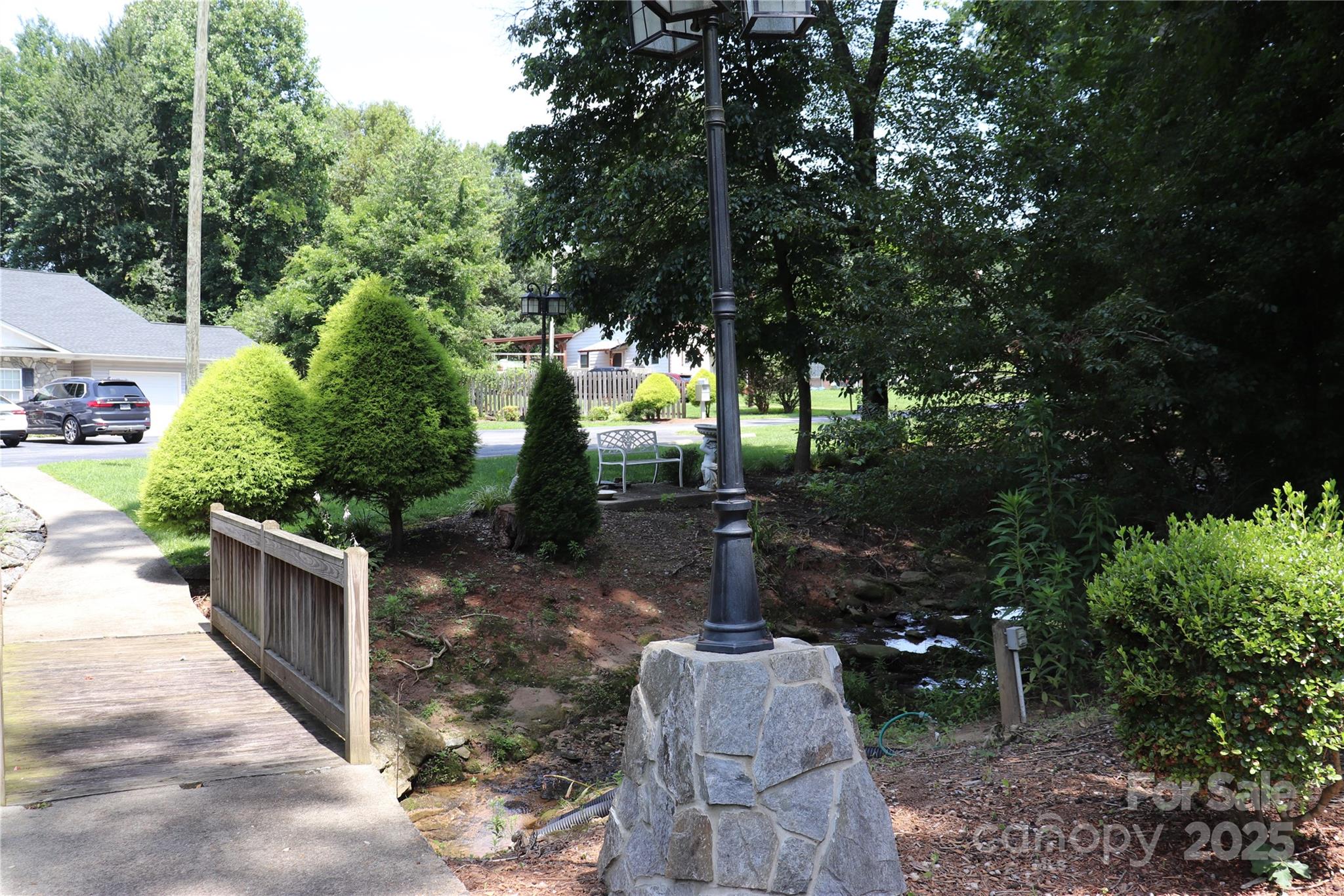 Meadowridge Creekside - Residential