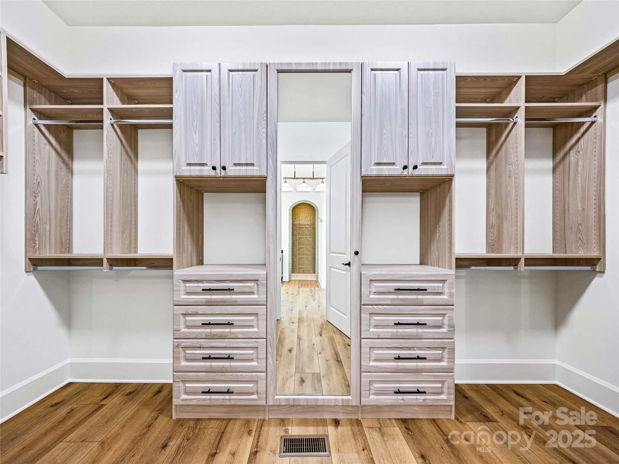 Thoms Estate - Residential