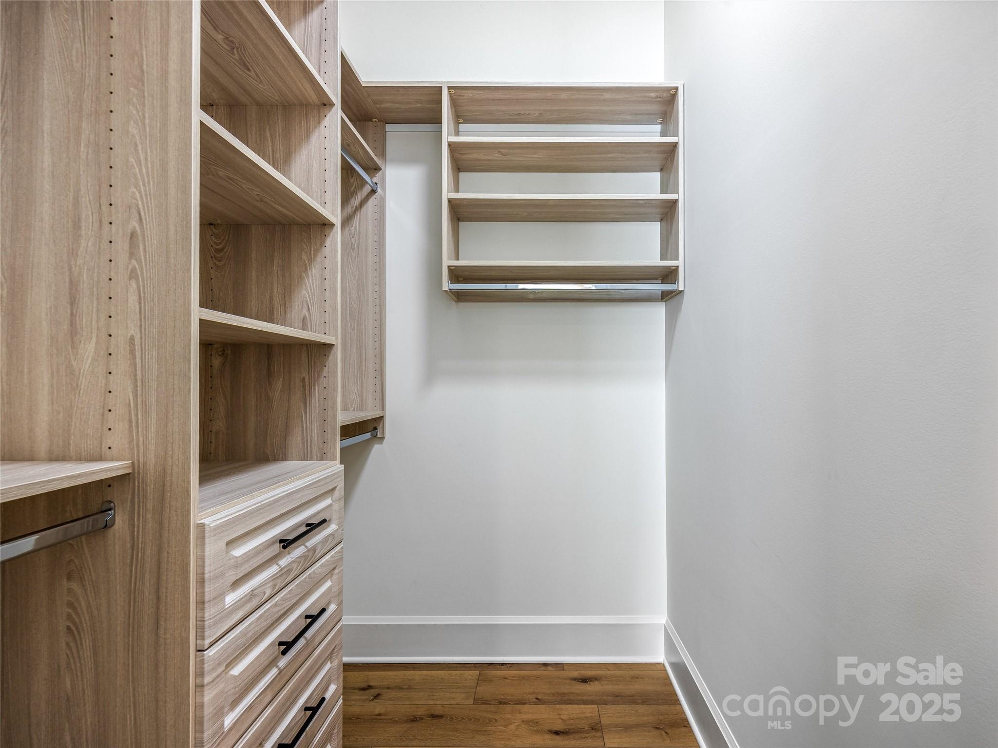 Thoms Estate - Residential