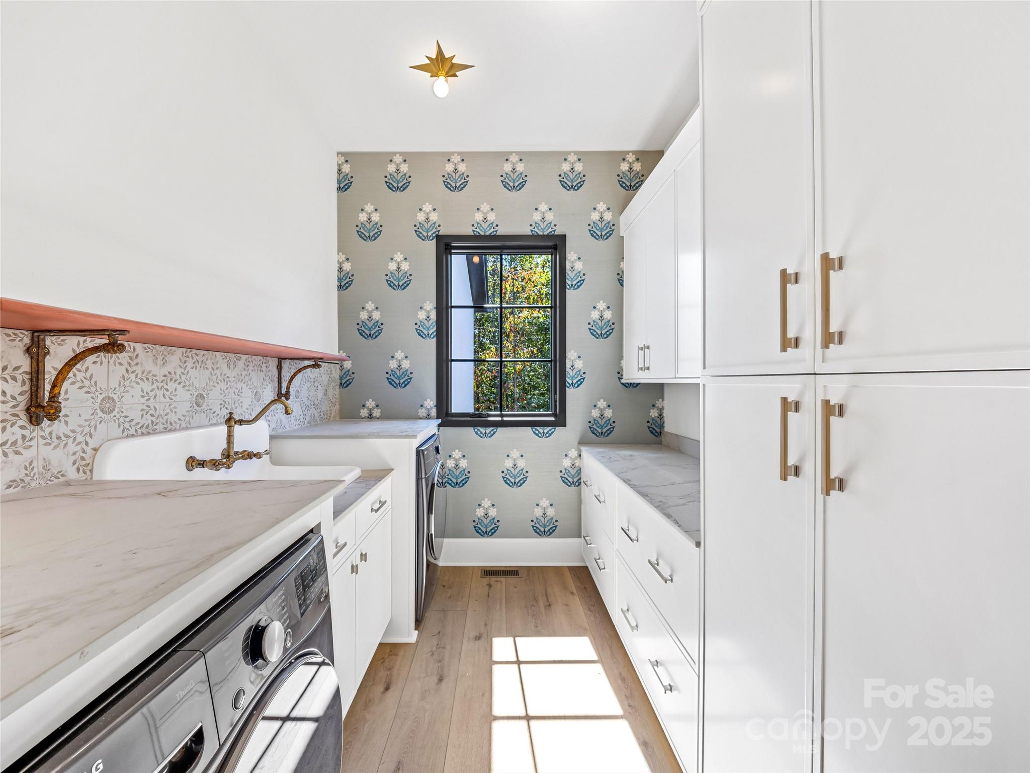 Thoms Estate - Residential