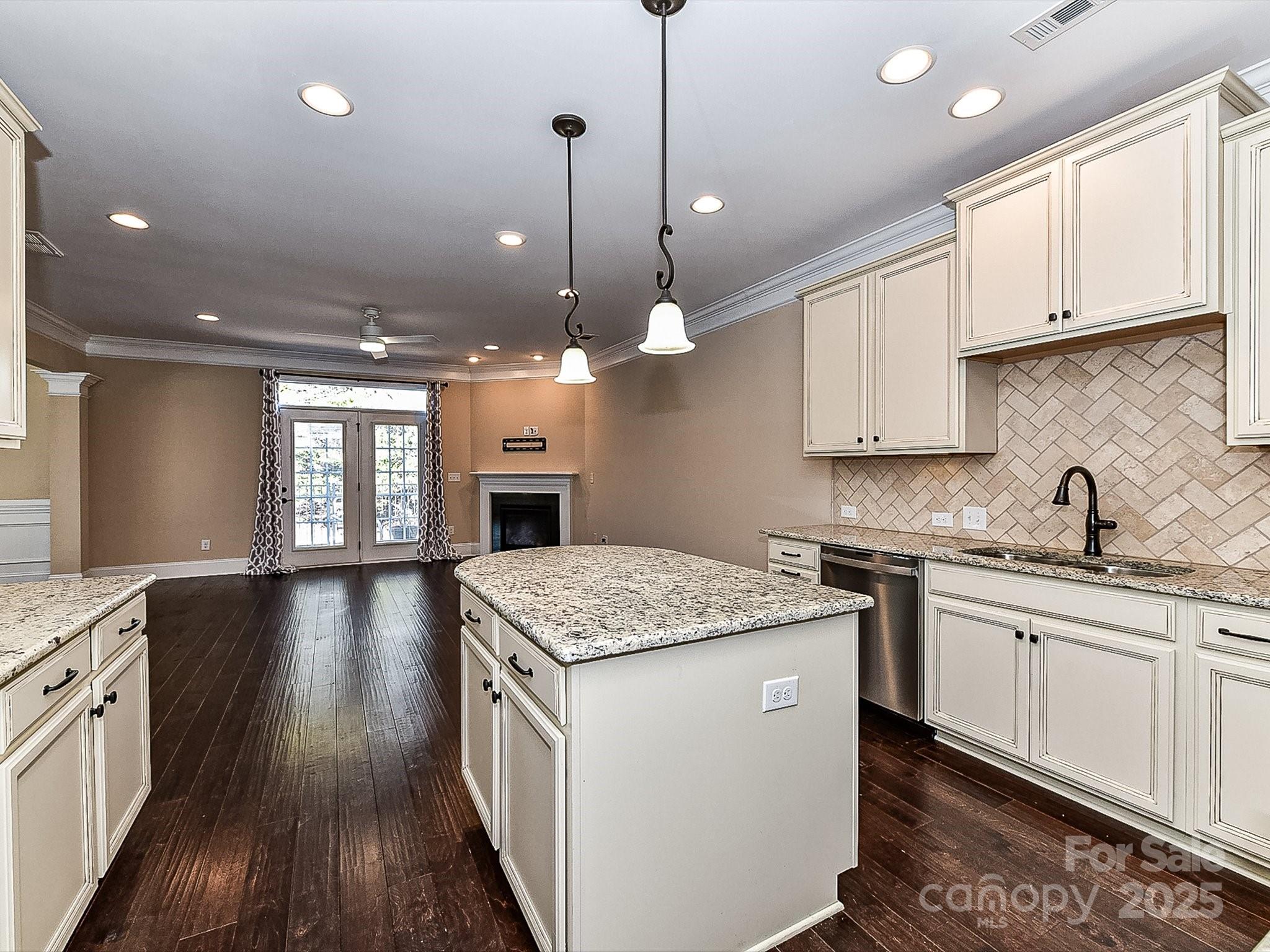 Beacon Knoll Villas - Residential