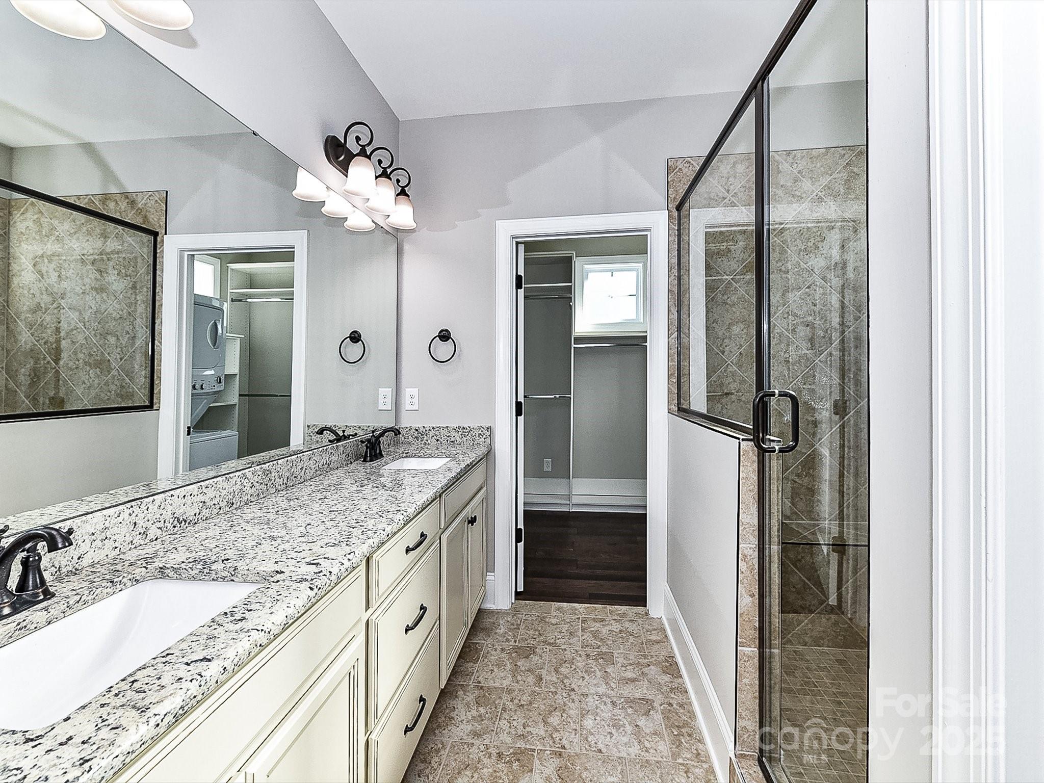 Beacon Knoll Villas - Residential