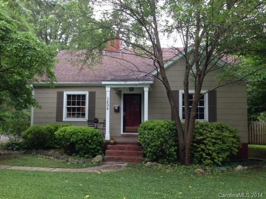 Wonderful 1.5 story bungalow in Commonwealth Park! Completely renovated top to bottom gourmet kitchen: Tile floor, stainless steel appliances (including refrigerator), cabinets, corian counters & tons of storage & built-ins. Almost 1/2 acre of wooded serenity: fenced backyard with patio is ideal for pets or kids. Master bedroom can be up or down. Original hardwood floors throughout most of the first level. Neutral decor, freshly painted inside & recently painted outside. New Roof (2011) & new furnace (2012). Updated bath & separate laundry room. Home warranty available. A rare gem!