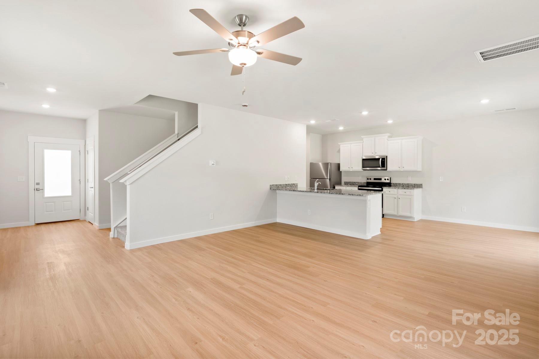 1544 Doran Terrace
