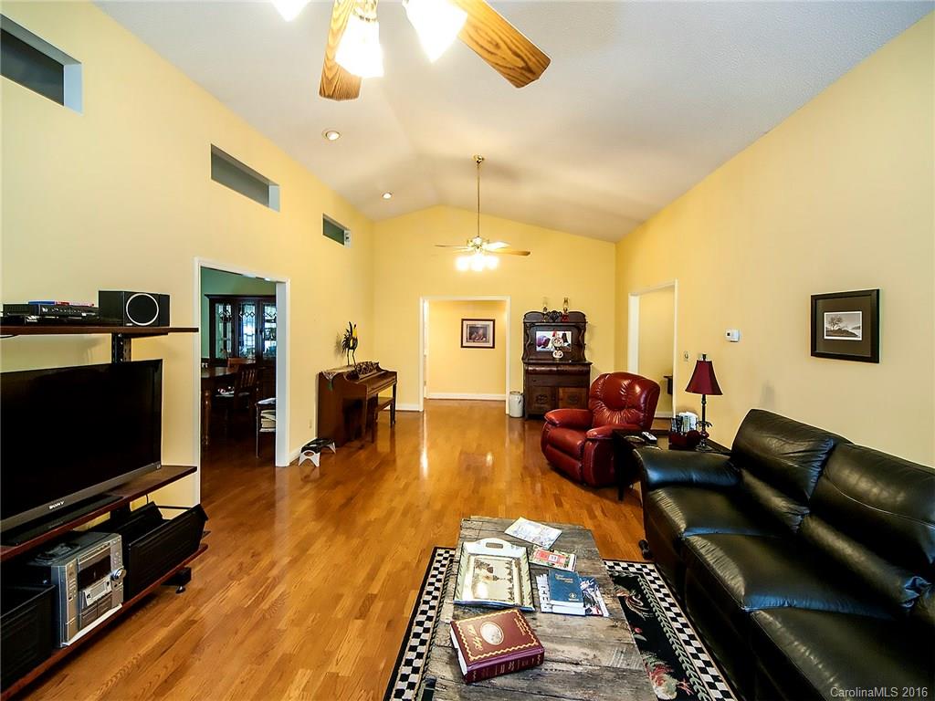 Briarwood Acres - Residential