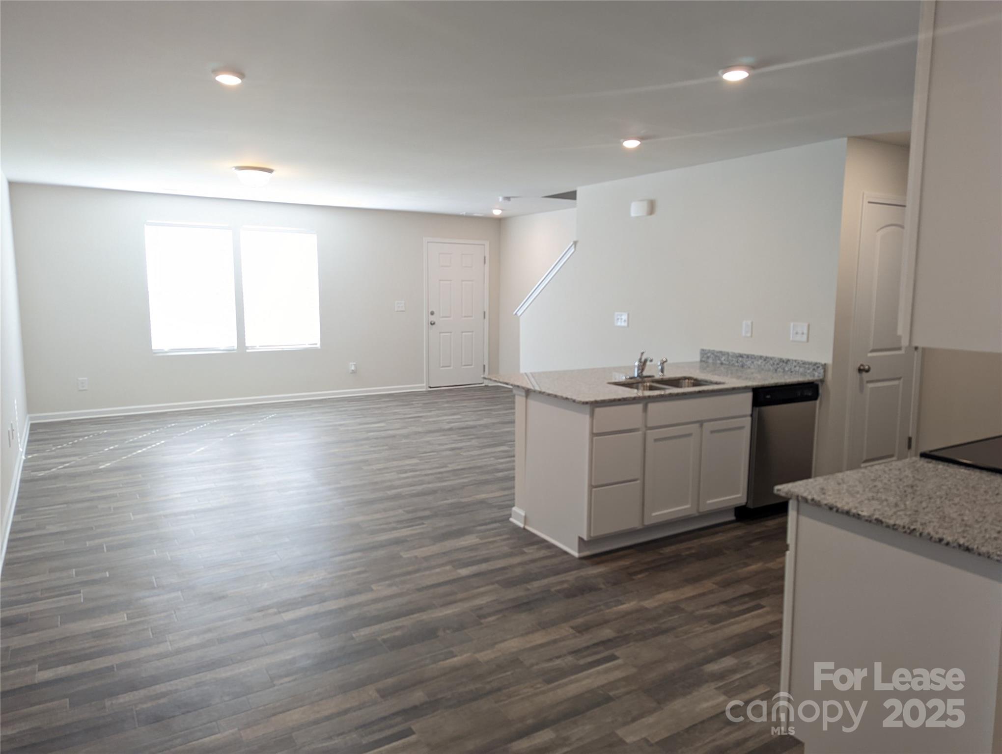 Ashton Manor - Residential Lease