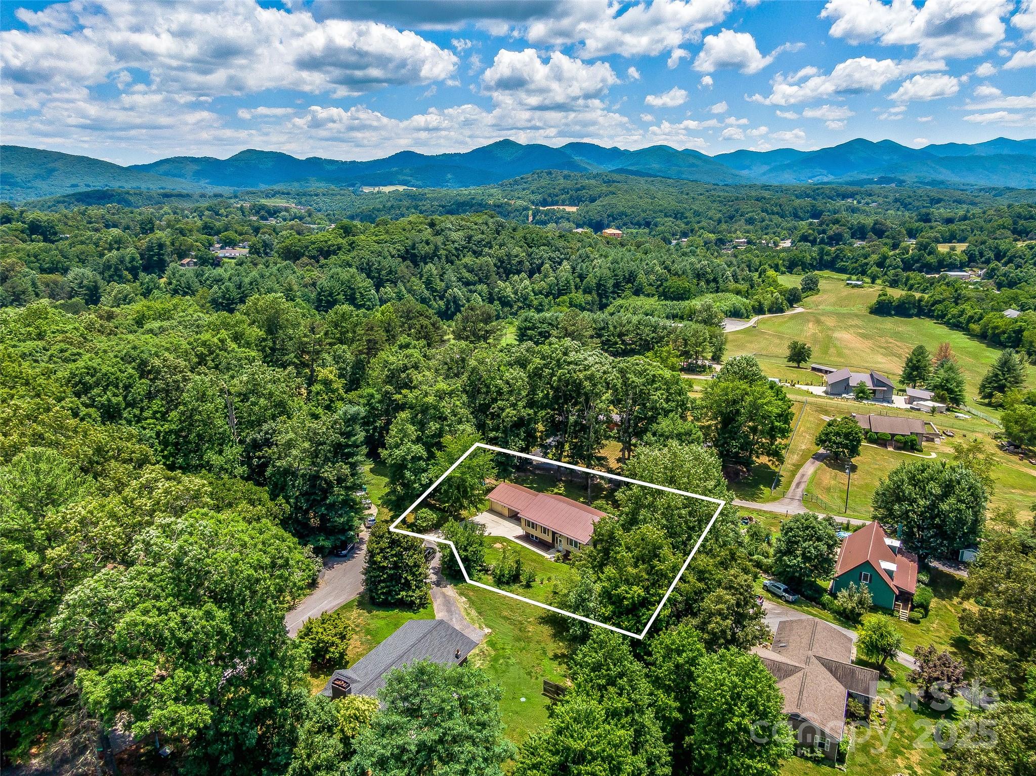 29 Tall Oaks Road