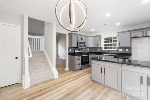 136 Mangum Circle Mooresville NC 28117