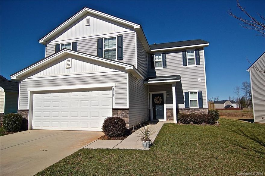 **2/8 MULTIPLE OFFERS** A STUNNER, Stacked stone veneer, Curb Appeal! Interior and exterior is Meticulously kept, all with an engaging and desirable floor plan. Lower level incorporates Kitchen/Dining/Living in an inviting, well-blended environment full of Natural light. Custom Backsplash in Kitchen! Generous Master-Suite includes Large w/in closet, Huge Garden tub, and double Vanity. Well-utilized Loft space for home office, reading nook, or sitting area. Two Car Garage, don't settle for less!