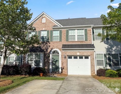 Photo of 745 Prospect Lane, Fort Mill, SC 29708 (MLS # 4382600)