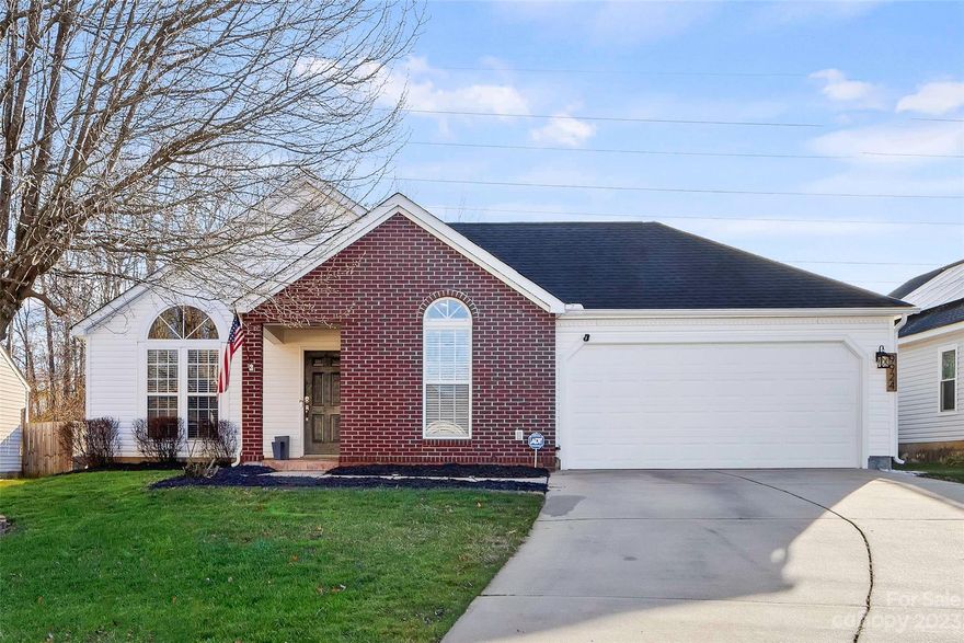 Exceptionally well-appointed 3/2 ranch home in established neighborhood, near highly-desirable and up-and-coming, Mint Hill; convenient to Uptown Charlotte, Matthews, UNCC and I-485! Community pool and playground, but low HOA dues; 3rd bedroom equipped with window seat and built-ins - perfect as home office; backyard is a perfect oasis of solitude OR entertainer’s paradise: tall privacy fence, large fire pit area, single-level deck with outdoor TV enclosure; Must see to appreciate the fine touches!