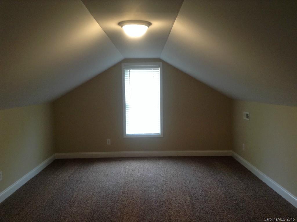 Damon Pointe - Residential Lease