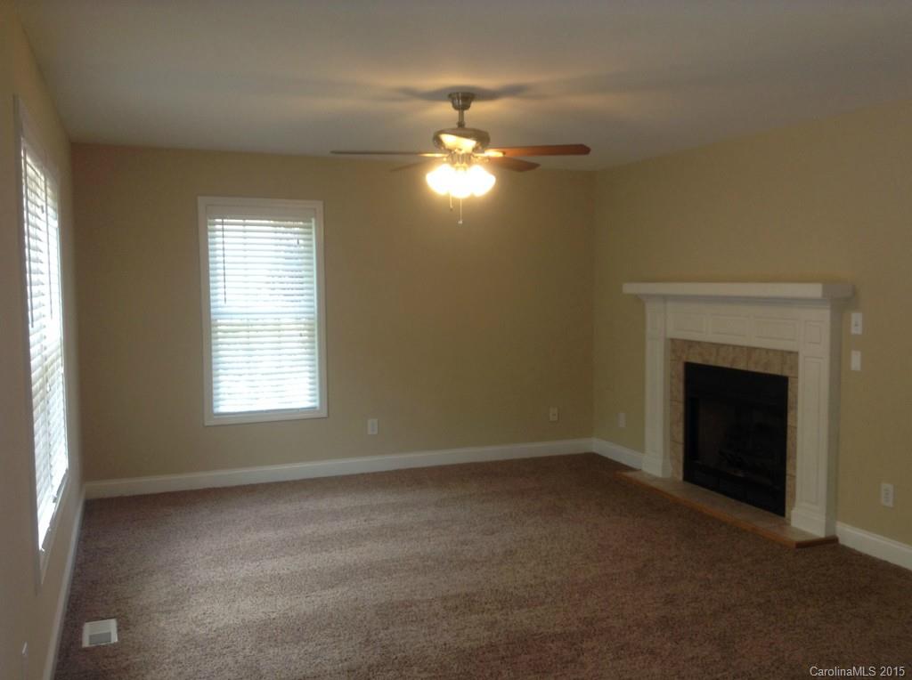 Damon Pointe - Residential Lease