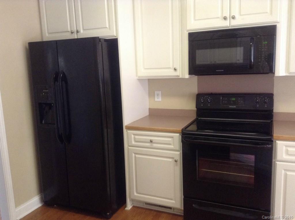 Damon Pointe - Residential Lease