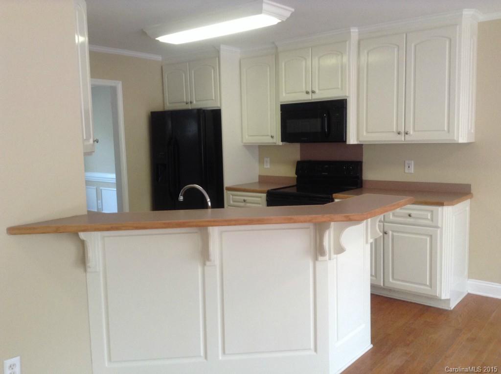 Damon Pointe - Residential Lease