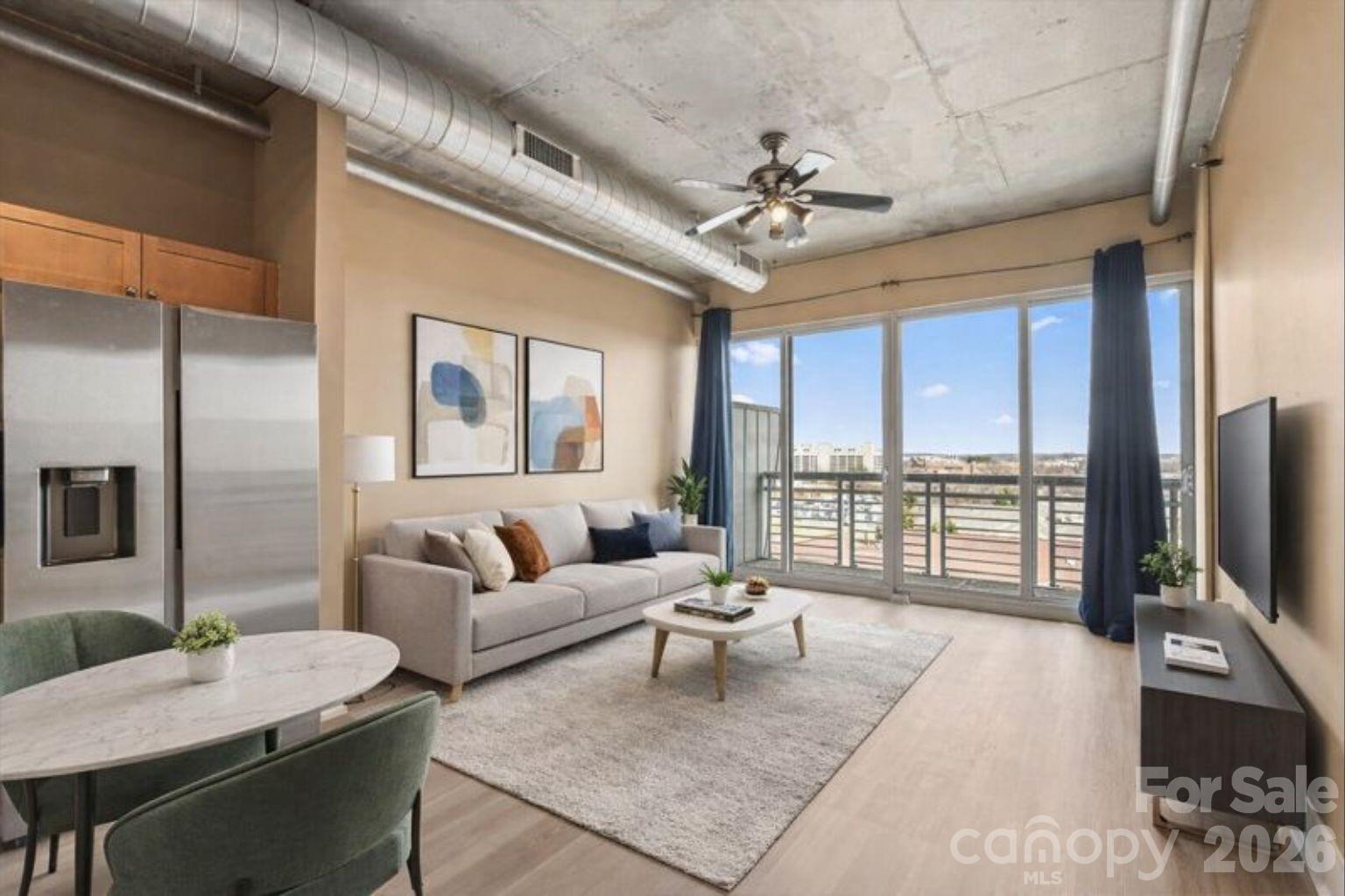 505 E 6th Street 814