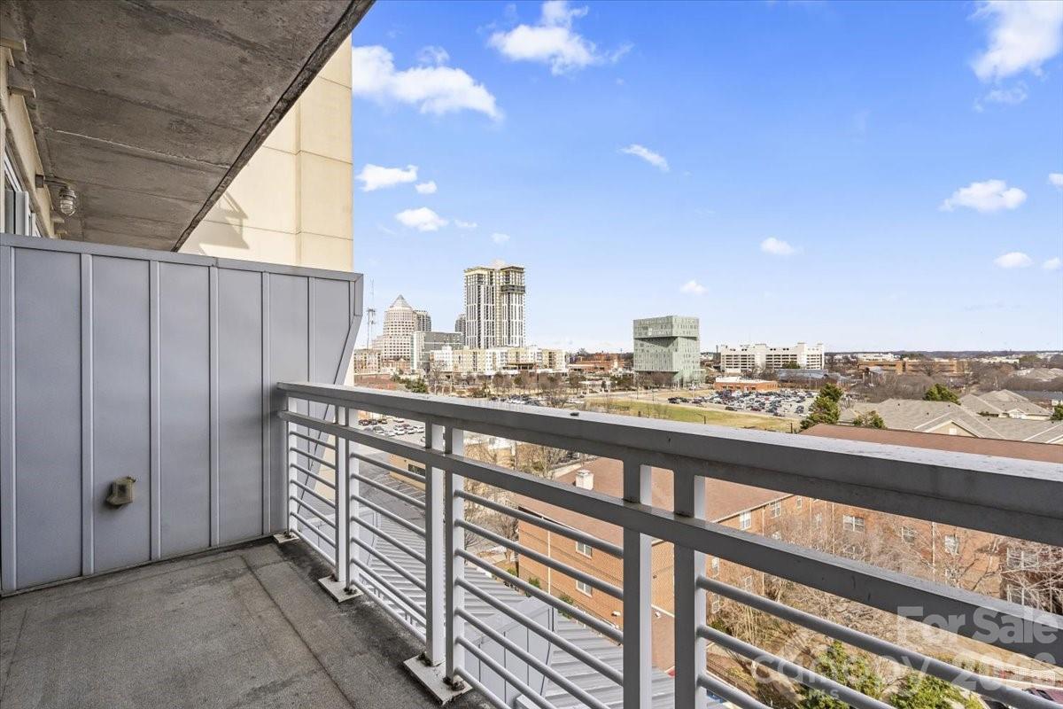 505 E 6th Street 814