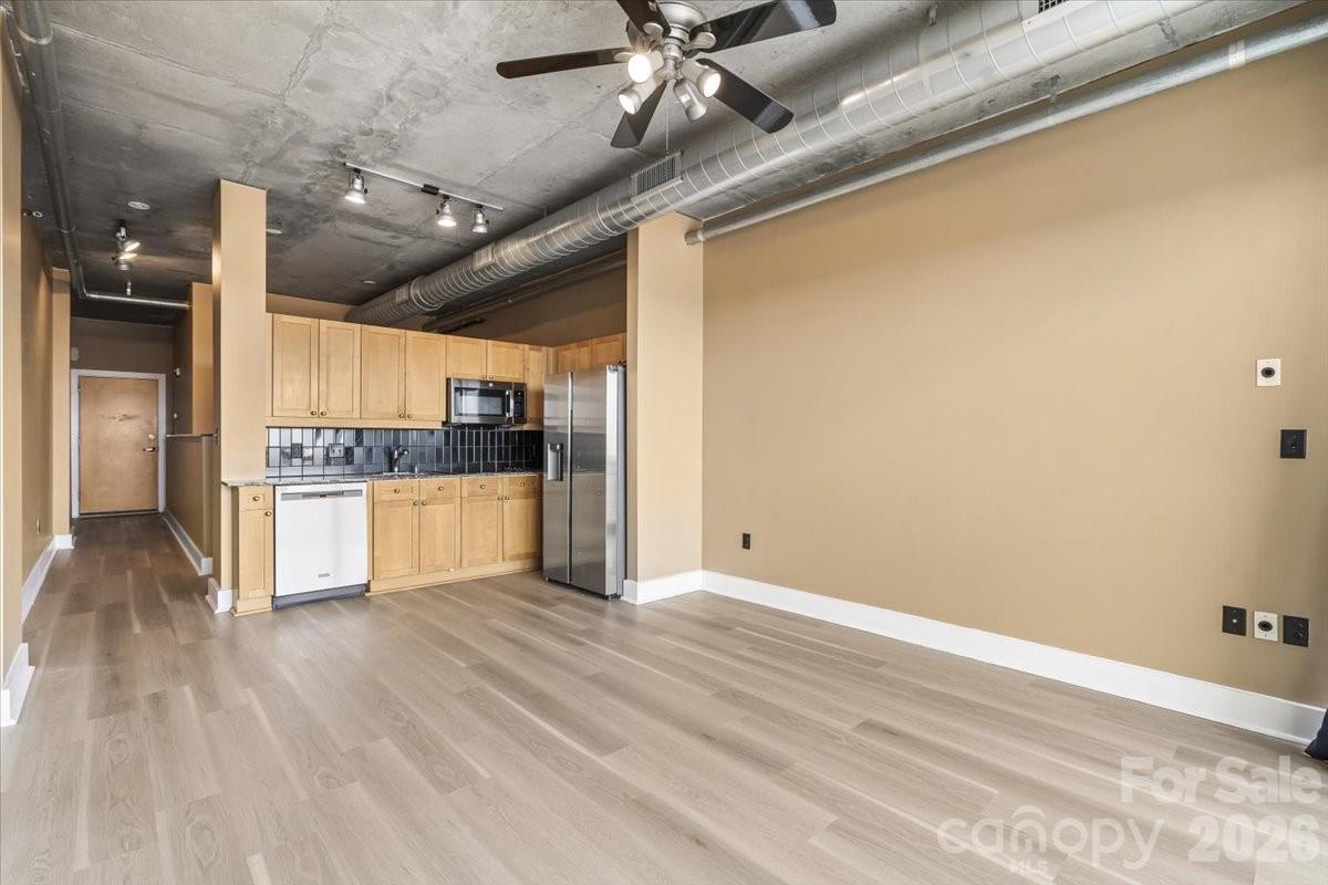 Courtside Condos - Residential