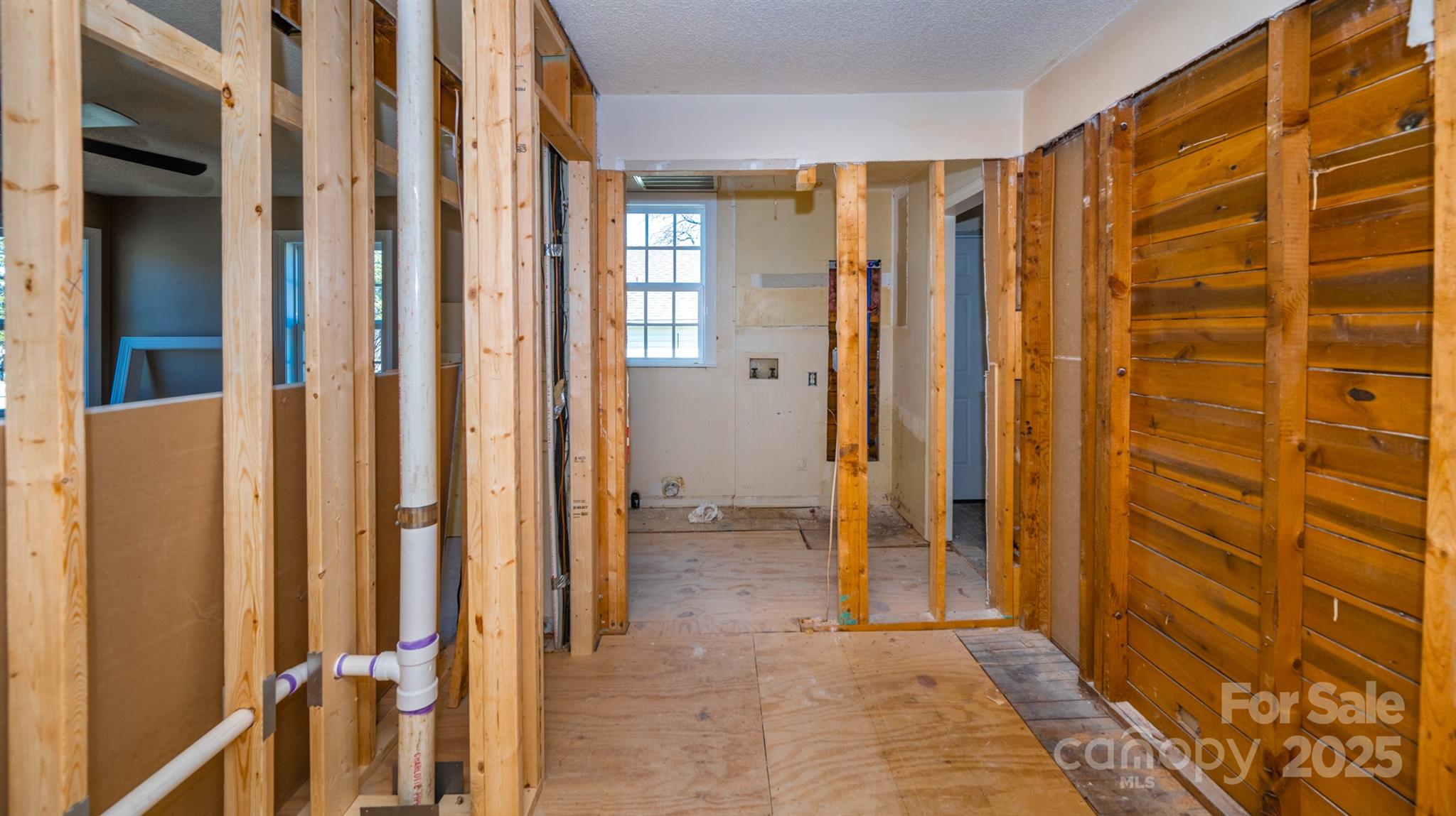 Aurora Highlands - Residential Income