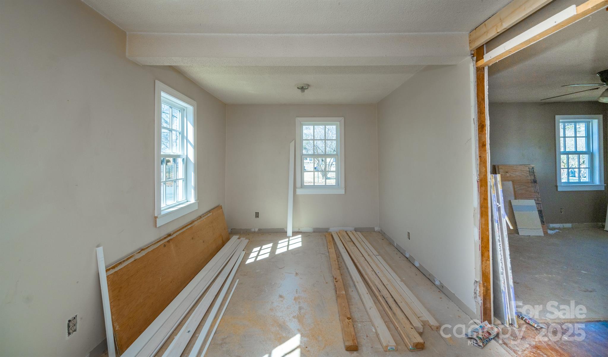 Aurora Highlands - Residential Income