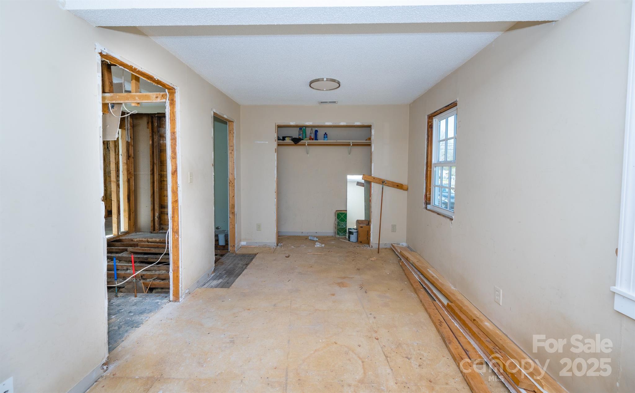 Aurora Highlands - Residential Income