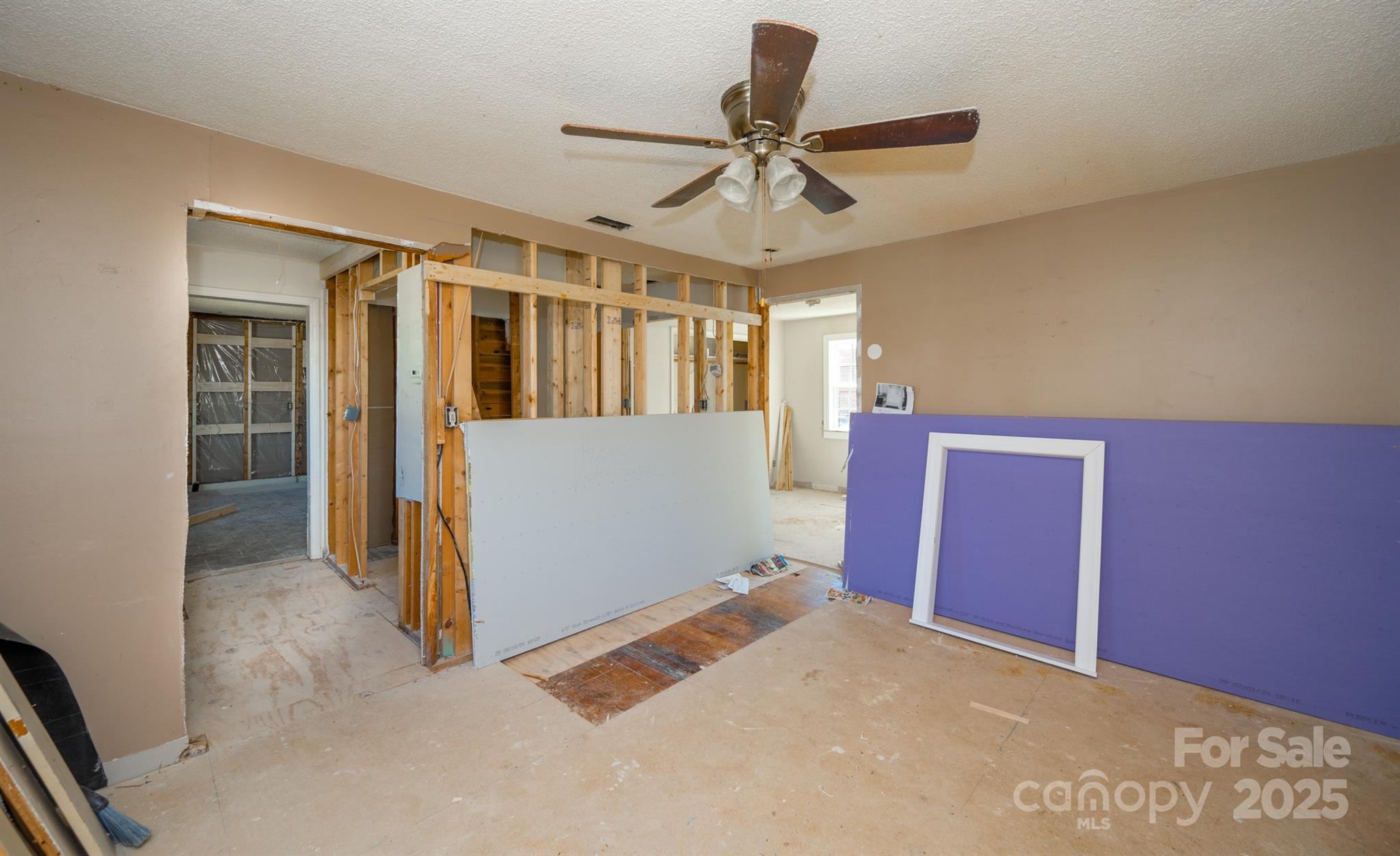 Aurora Highlands - Residential Income