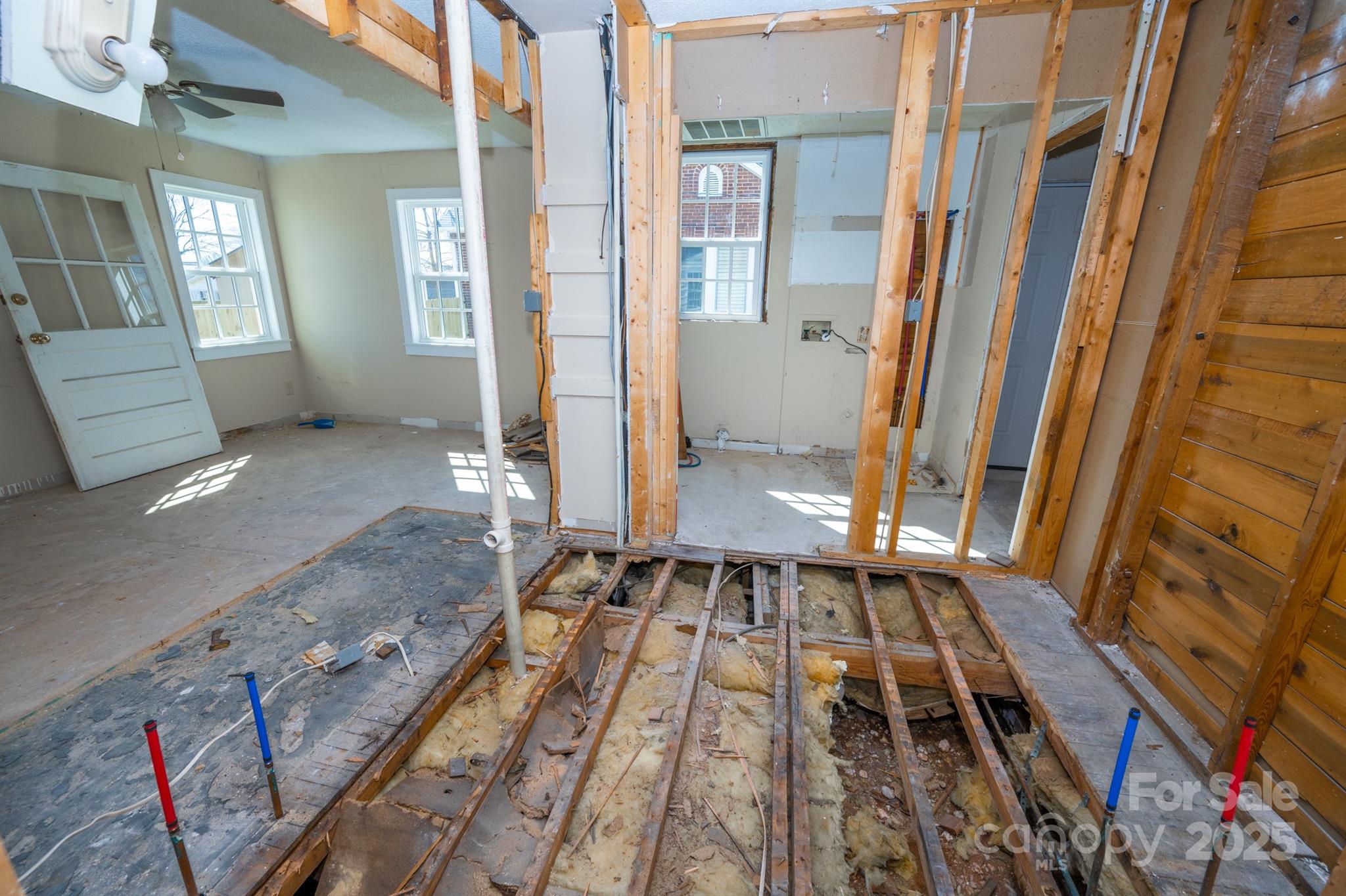 Aurora Highlands - Residential Income