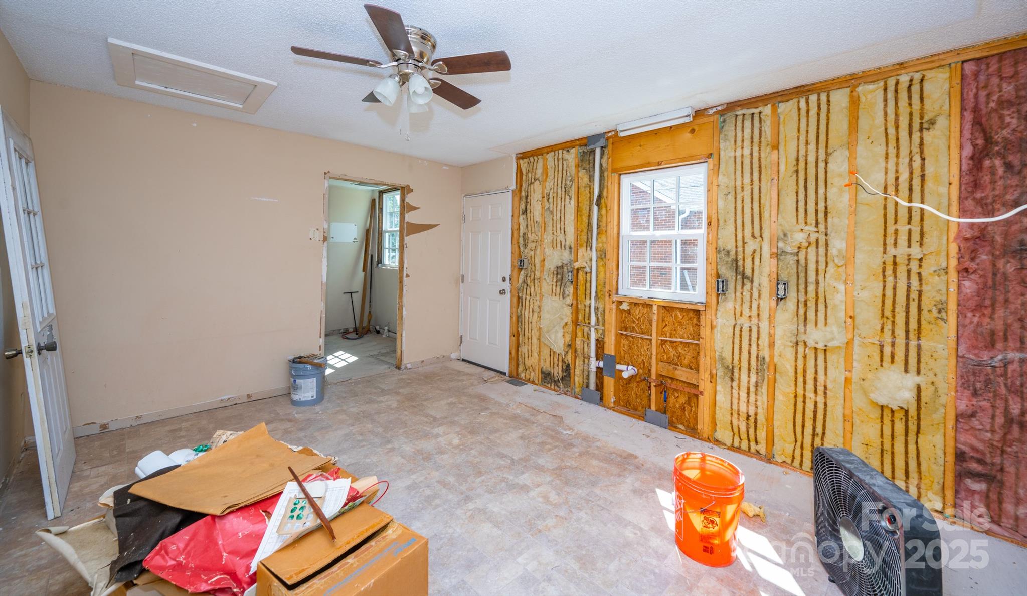 Aurora Highlands - Residential Income