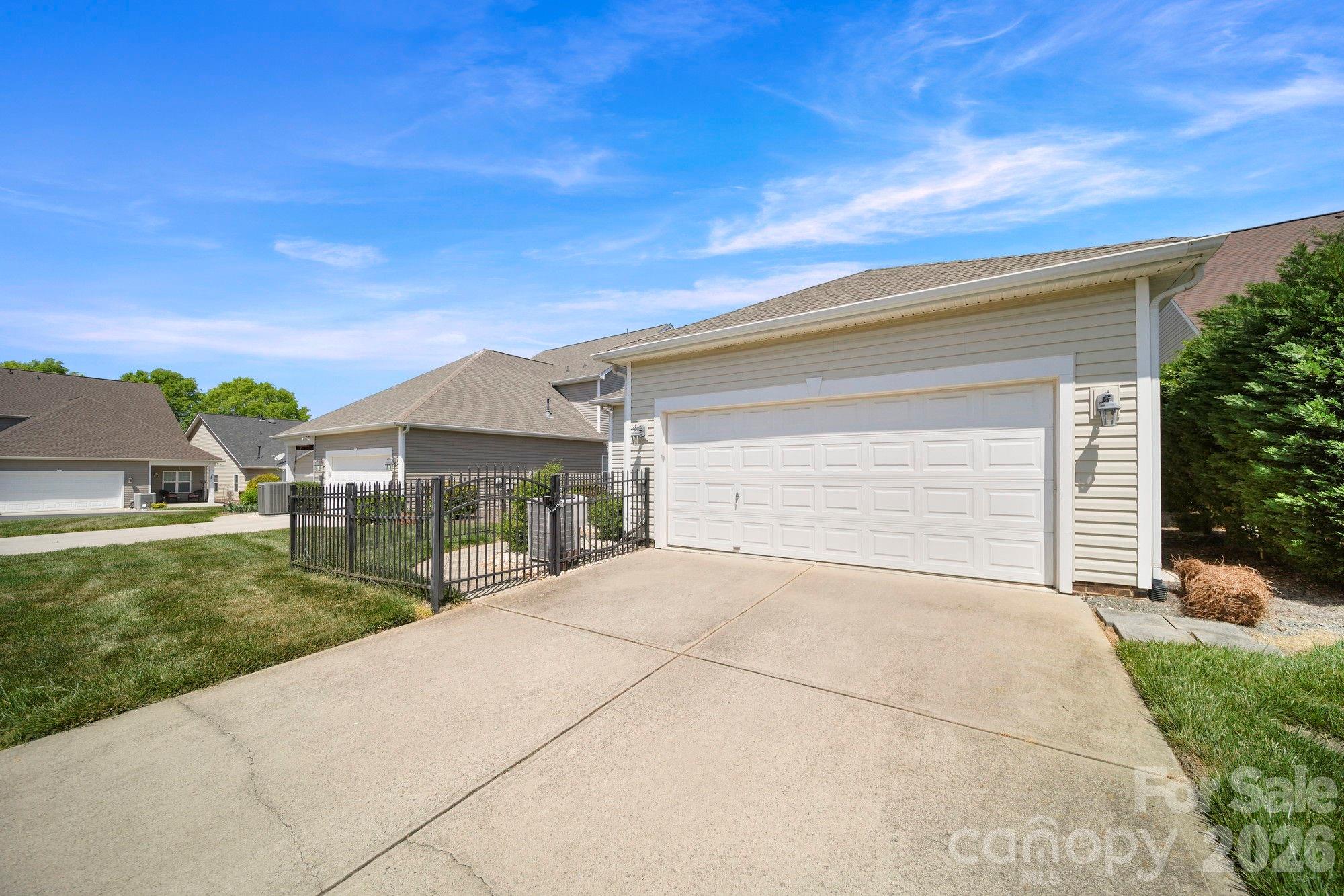 1004 Envoy Lane