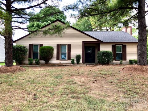 Photo of 10926 Copper Field Drive, Pineville, NC 28134 (MLS # 4391688)